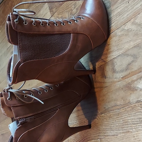 M&M 4 for $12 Shoes - Picture 5 of 10